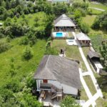 casa thymus curte complex